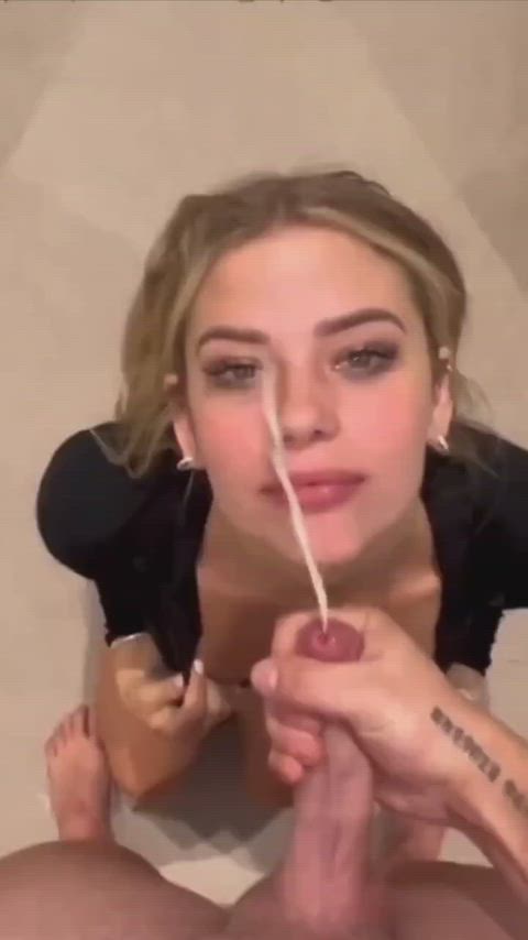 She literally got shocked by that shot but it's just awesome