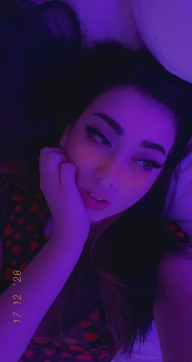 bad lighting🥺👉🏻👈🏻
