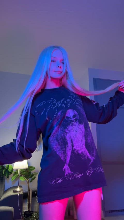 What girls hide under oversized clothes ;)