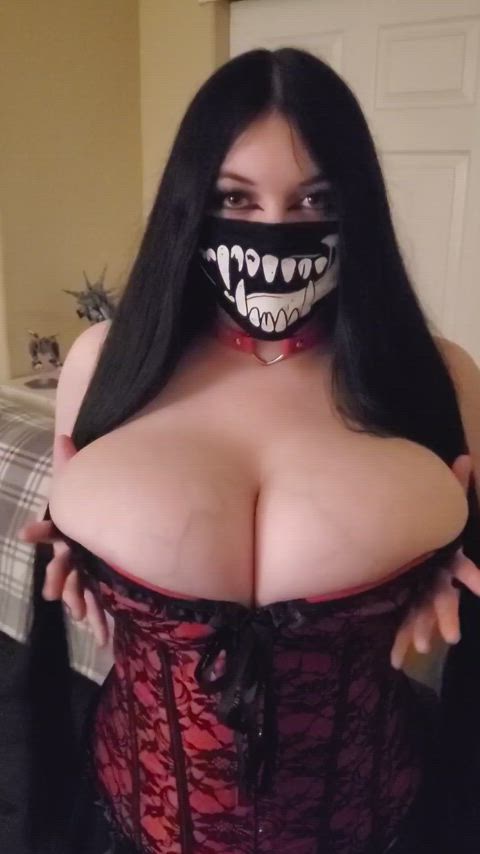 EsskayUwU vid 87/98