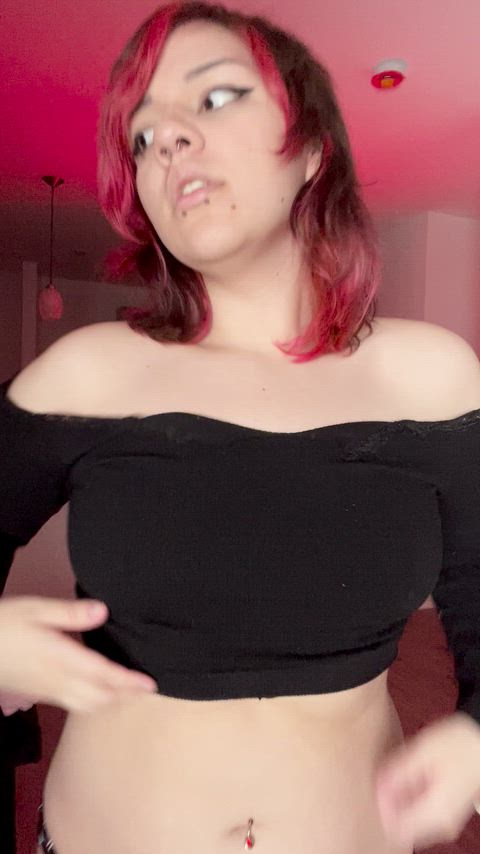 Perfect goth tiddy reveal