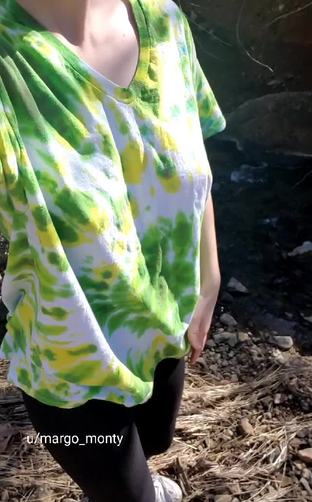 Want to go skinny dipping in the river? we can fuck in the sunshine to warm up after ;)