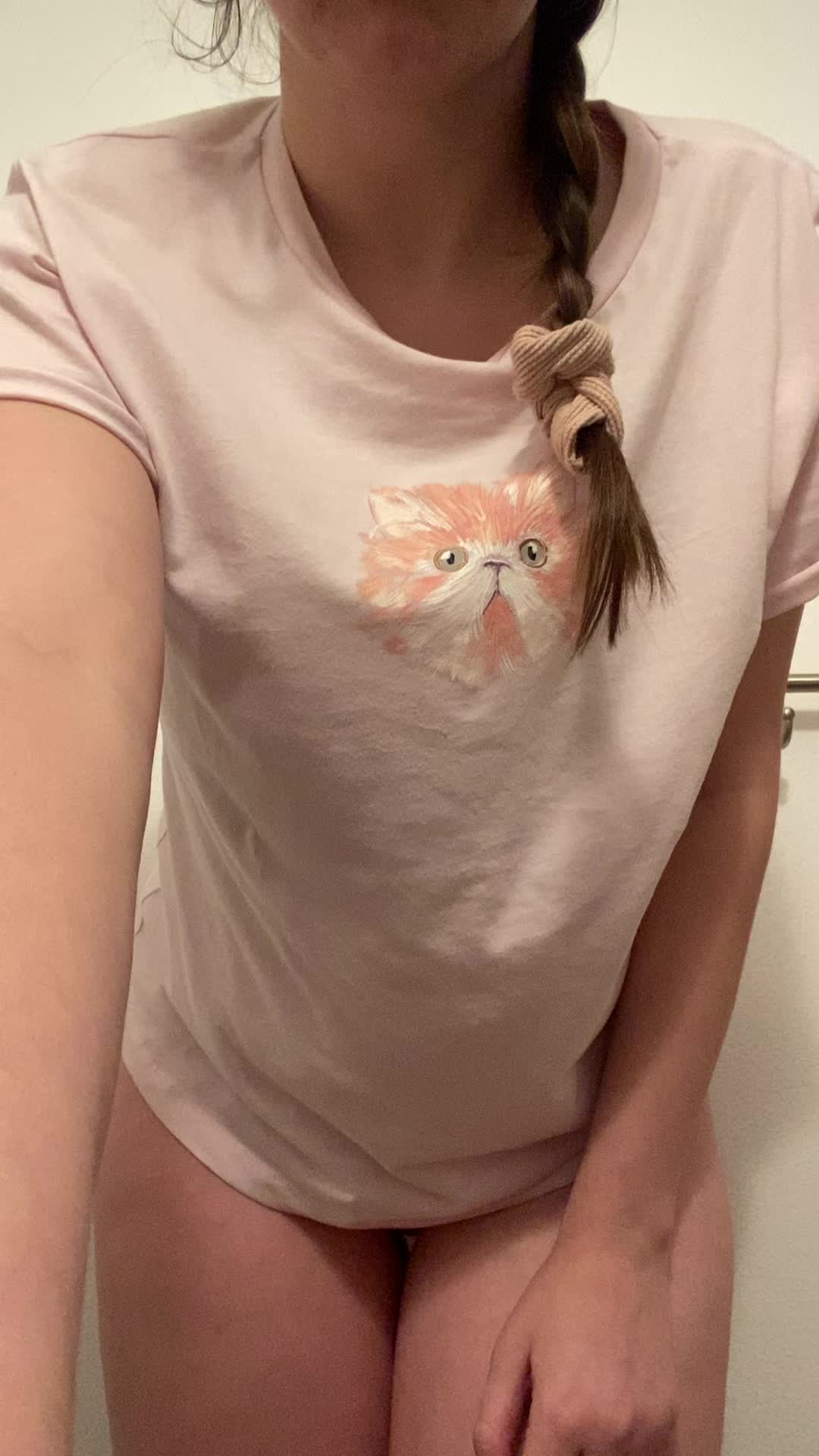 Just in case you didn’t know... I like pussies😼