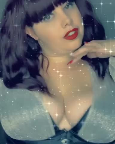 New To Kink? Don’t Be Shy... Mommy Will Guide You With My Experience And Knowledge... EXPERIENCED? I Will Push Your Limits And Make You Beg For More.