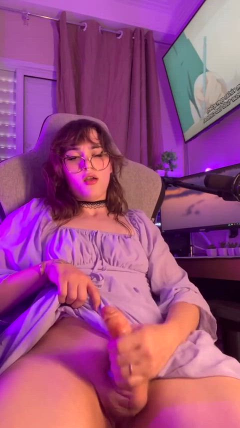 can ya handle everyday girlcock?