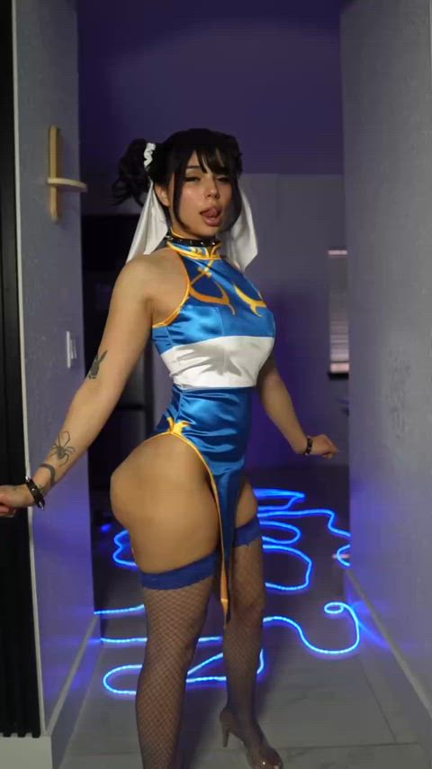 Chun-Li from Street Fighter by Reina