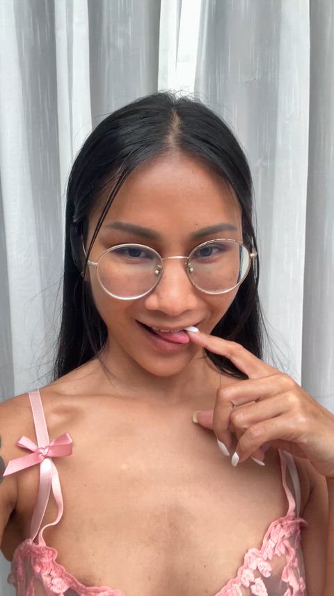 Wie wärs mit nem heißen spielzeug wie mich gegen die kalten Temperaturen?