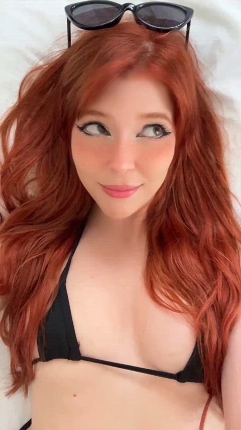 tongue out like ur fav toy :3