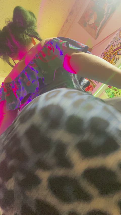 twerking in my newest dress, it's so lovely