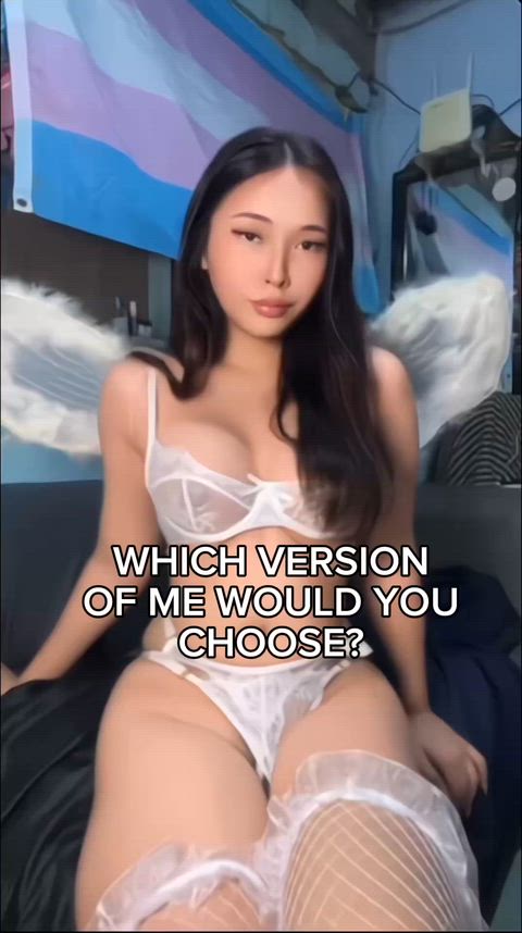 COMMENT YOUR FAVORTE TO RECEIVE A SURPRISE VID IN YOUR DMS! I DO SEND 🥰