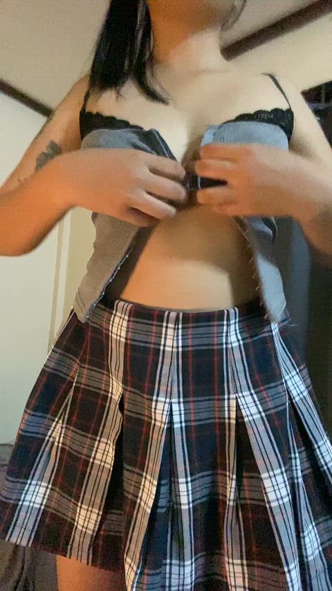 would you last more than 10mins if I titfucked you?