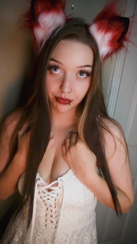 just ordered some fox ears <3