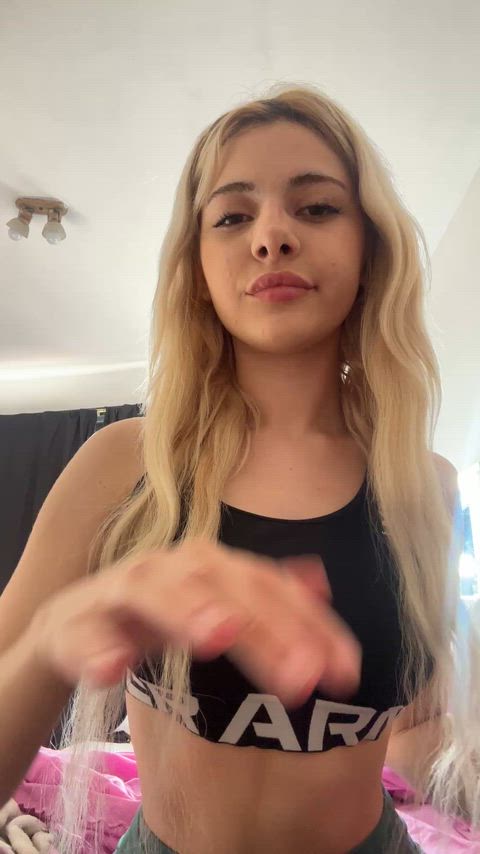 18yo gymgirl blonde hottie