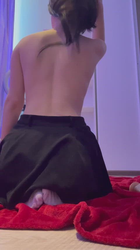 30 random commenters will receive photos taken under my skirt