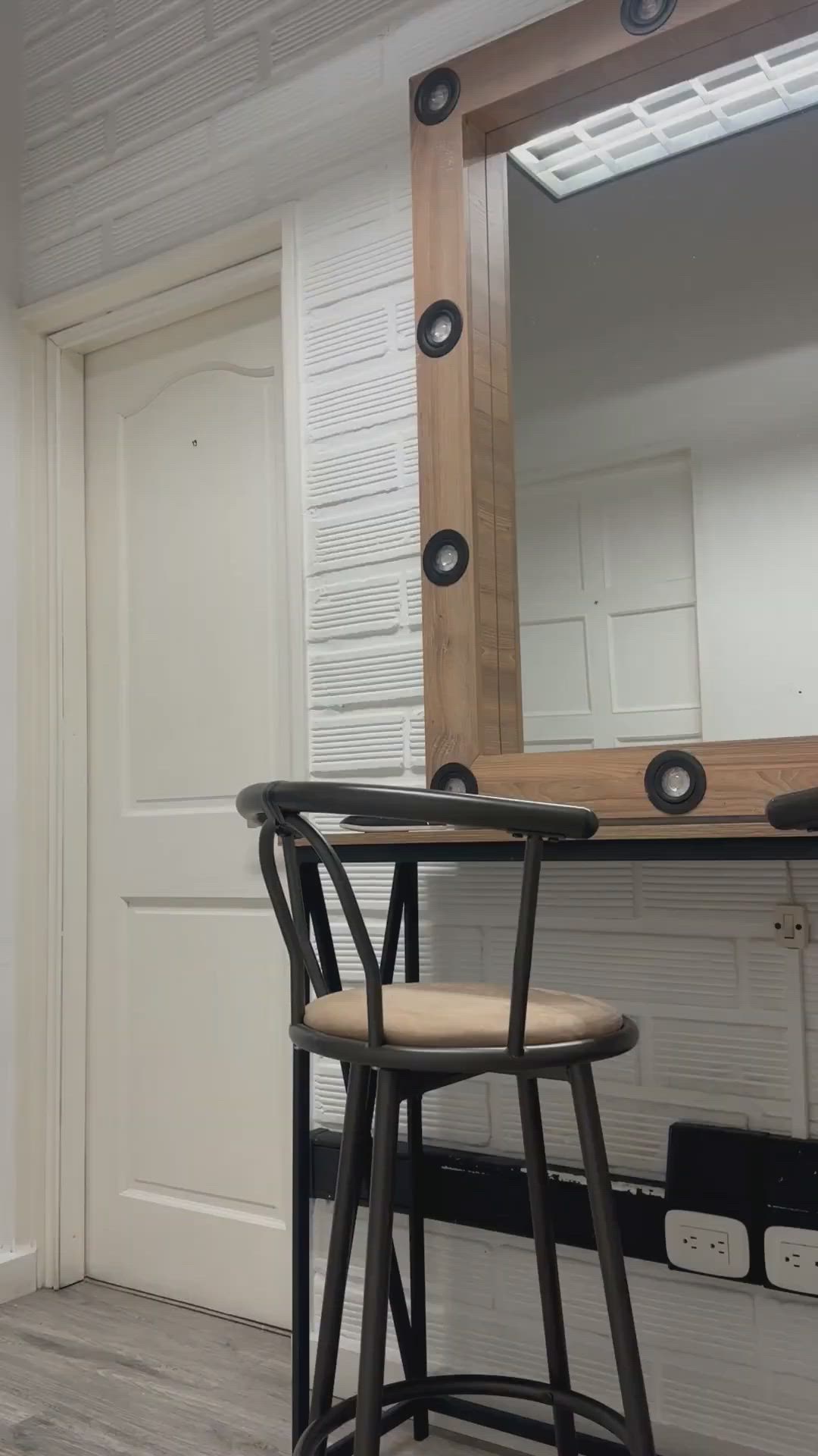 GIF thumbnail