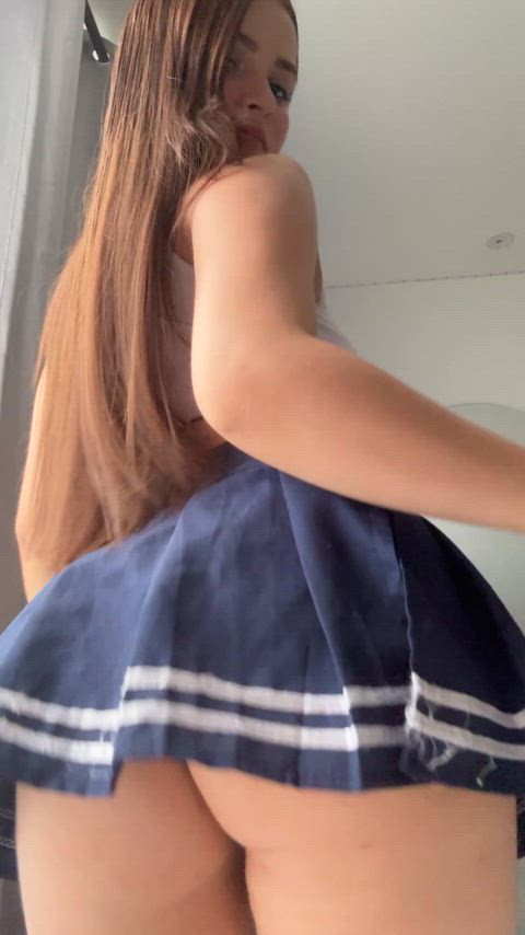 Do you like to look underneath a girls skirt?