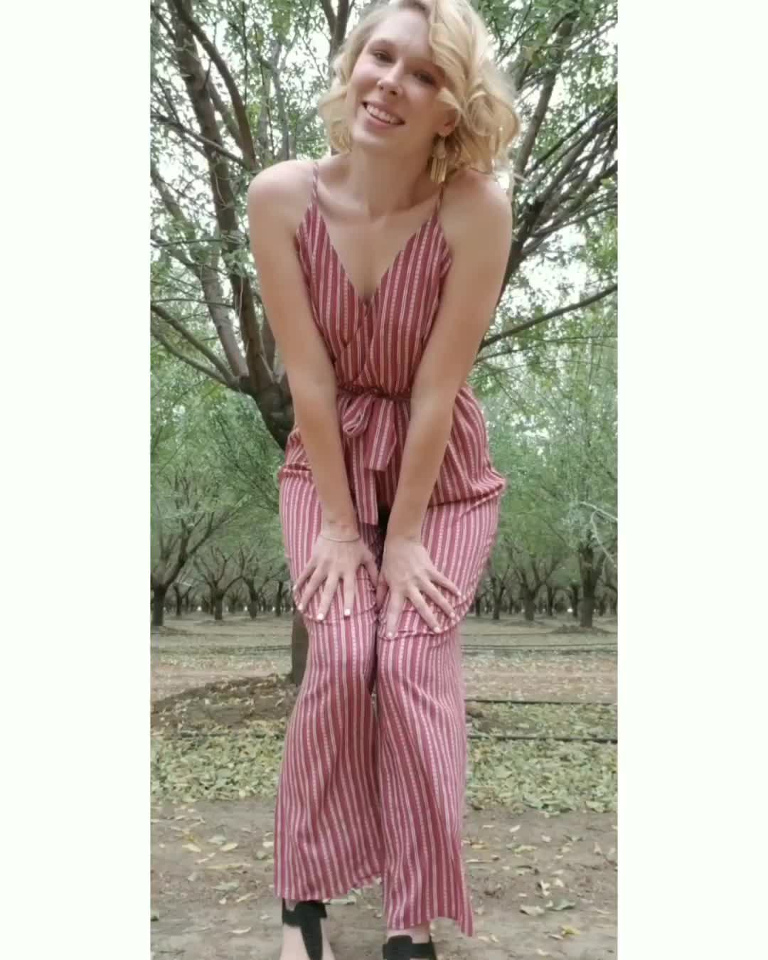 Playing with my clit and trying to be quiet in an almond orchard 💦