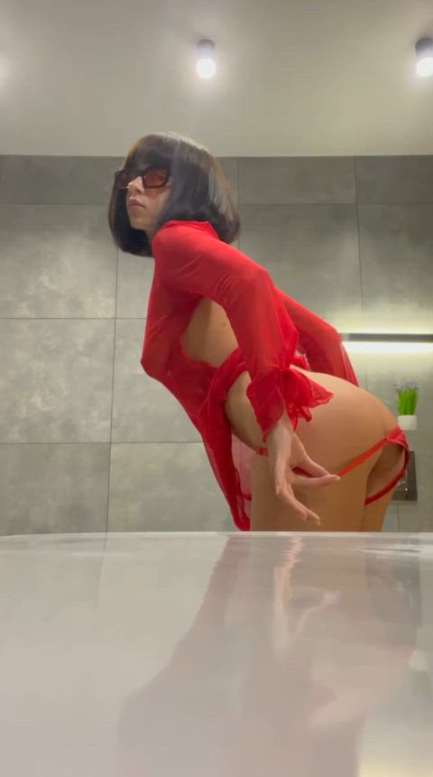 When I hear an older dude loves my body😂