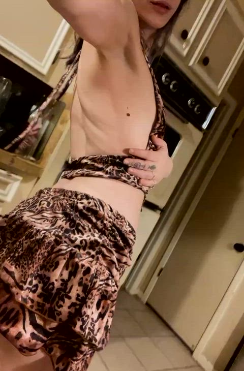im waiting for u to slide it in.. feeling wet already