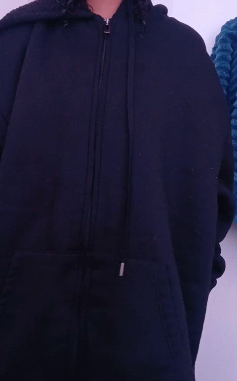 twink teasing :3 (also lowkey asmr lol) (18 Ftm)