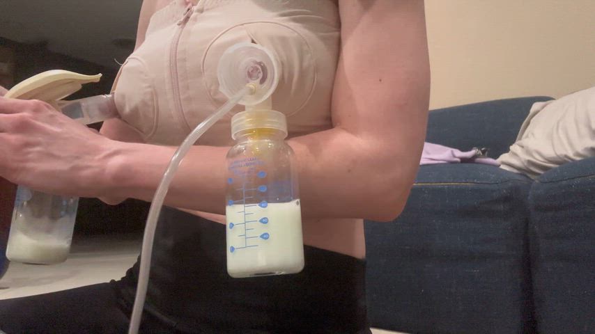 What can I say... I'm a milky Mommy