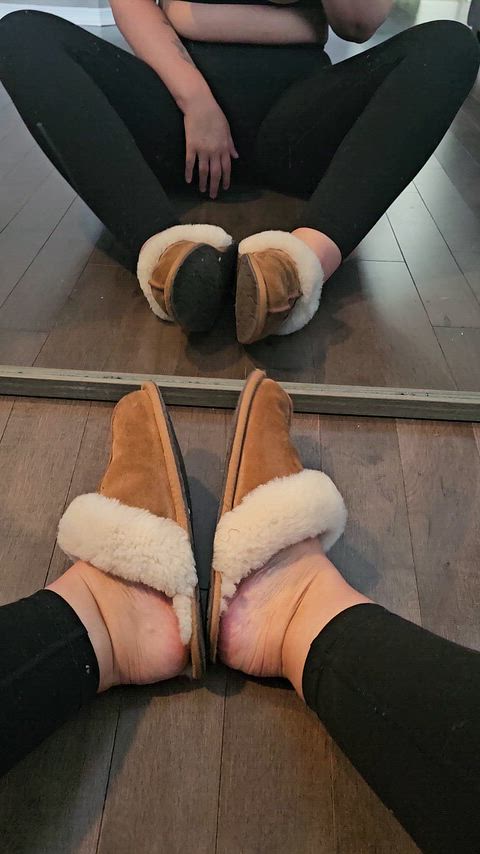 I wanna see myself entangled in front of the mirror