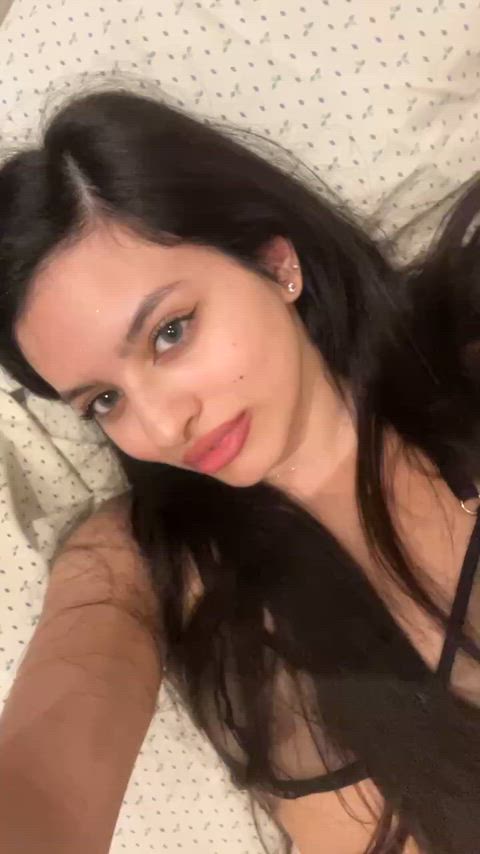 waiting for you to cum in a hot sexting session daddy