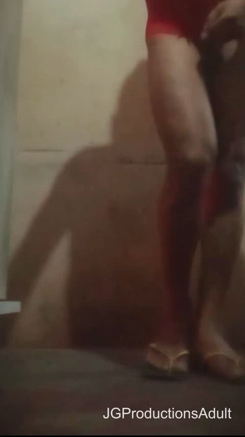 Beautiful Ts Jen Has To Pee