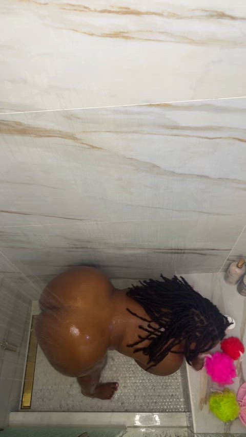 how i ask you to join me in the shower 😘