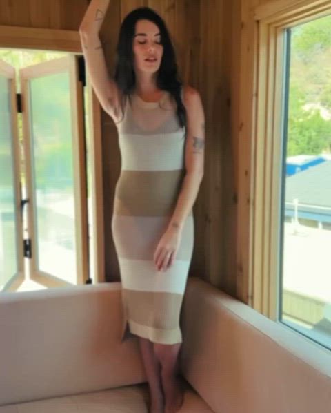 Carly Foulkes (T-Mobile Girl)