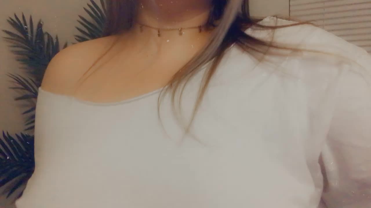 Little thanksgiving titty drop 😘
