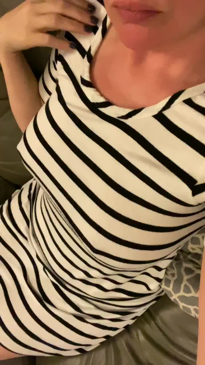 Someone drank too much wine and got frisky with herself. 😂