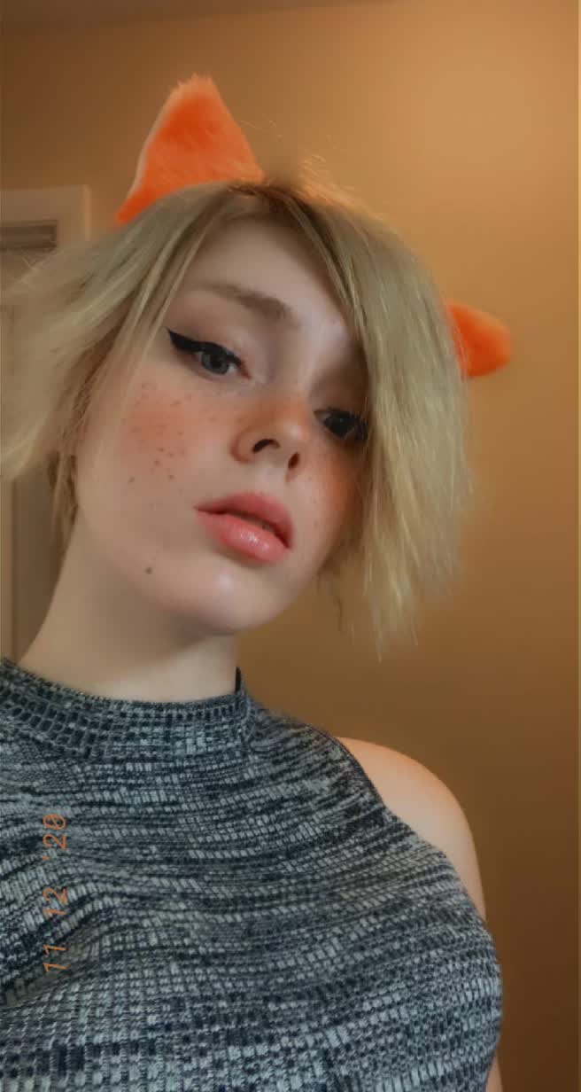 🦊👉🏻👈🏻