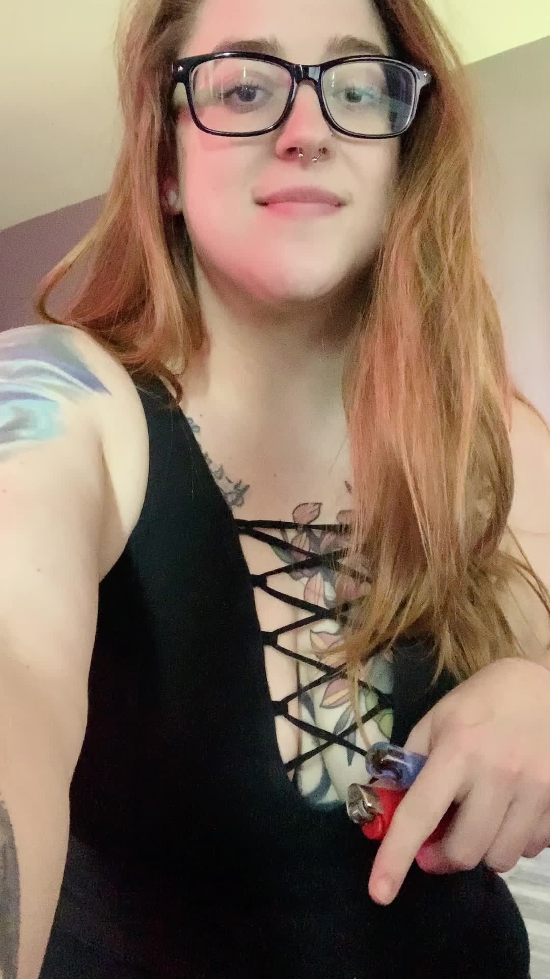 happy holidaze ♥ what is your 420 ritual?