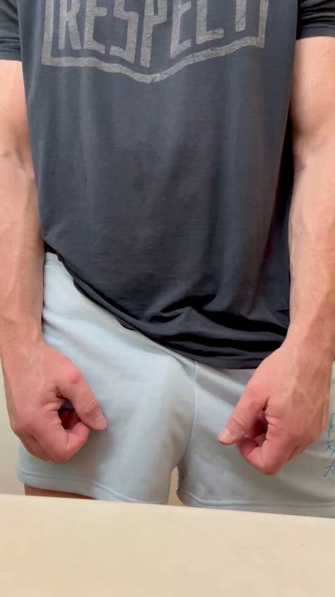 32, Straight & Dripping