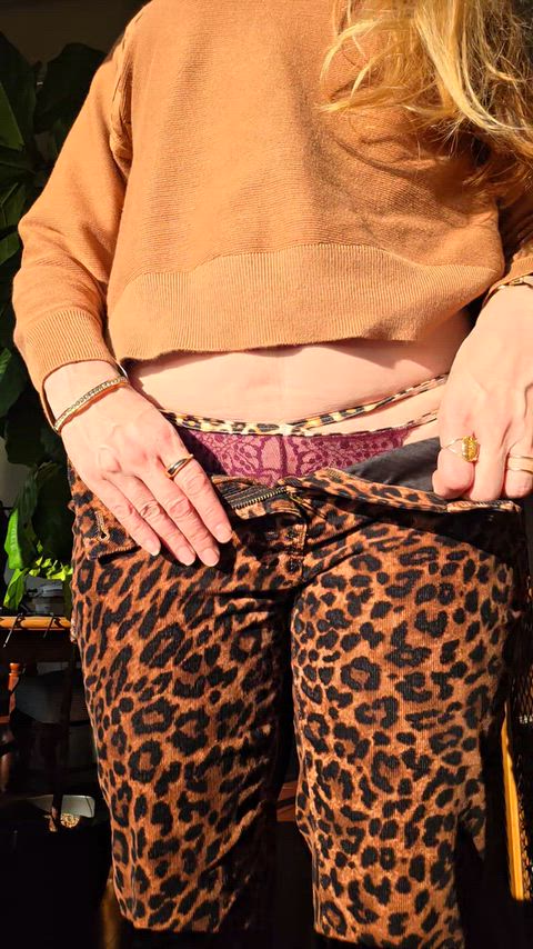 Ass MILF Work Porn GIF by rosiblossom