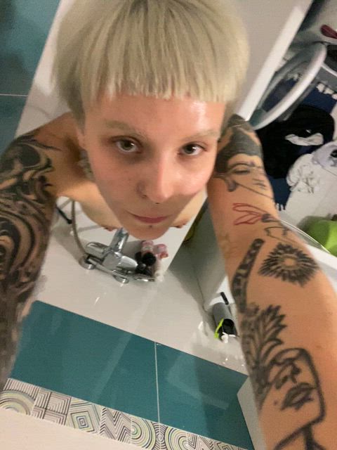 Just let me suck your dick bro. I promise I won't tell