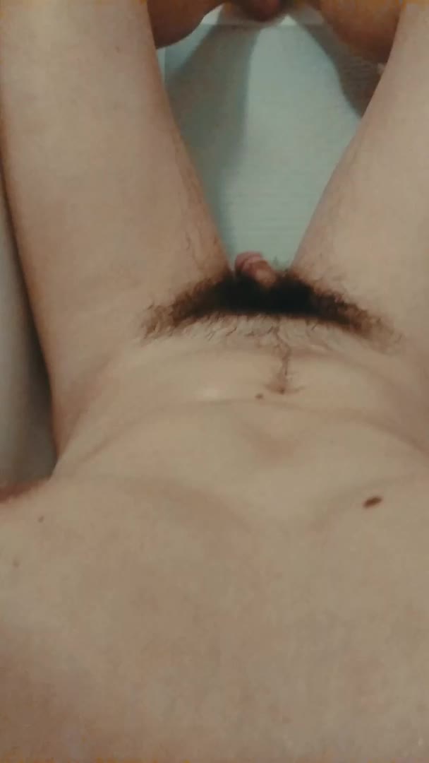 Pissing on yself in the bathtub