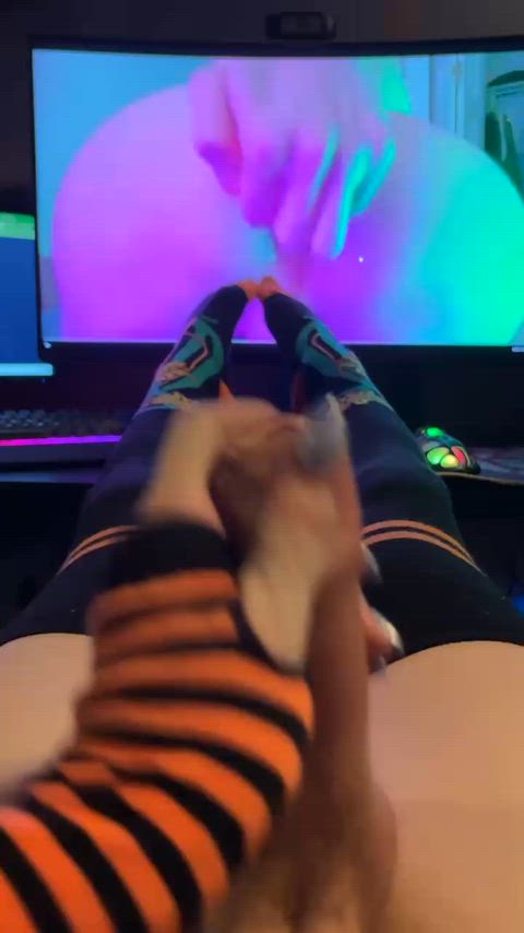 Sorry for moaning in the mic (sound warning)