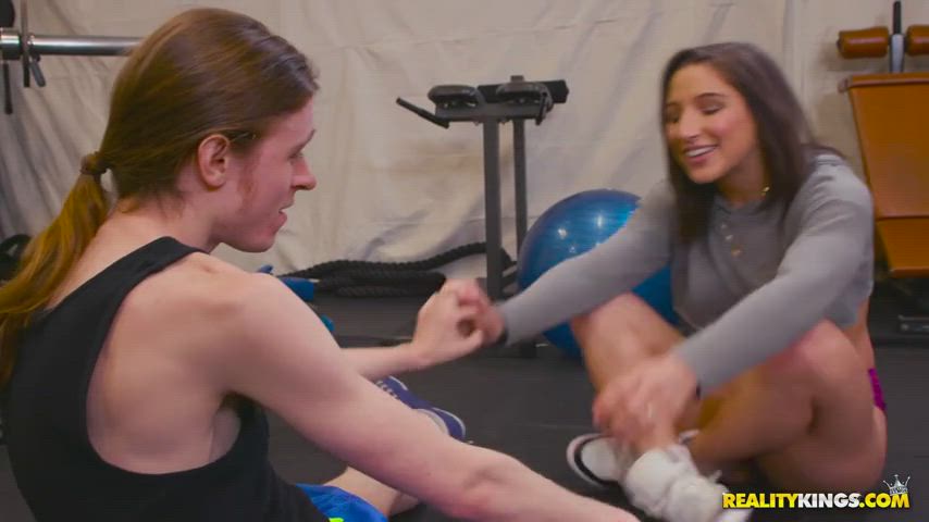 Abella Danger Gym Workout Porn GIF by manemane6
