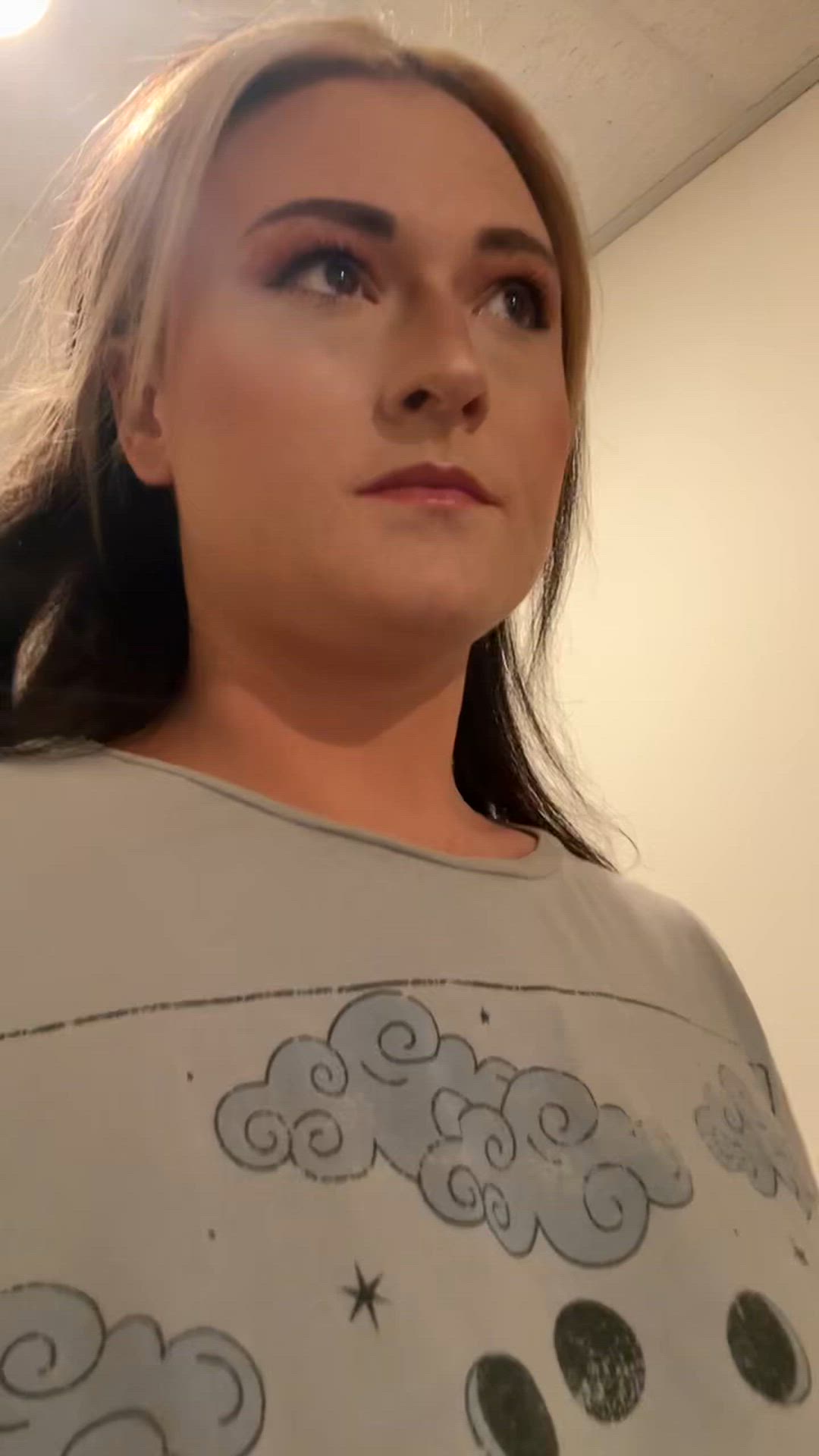Amateur, Babe, Big Tits, Boobs, Flashing, MILF