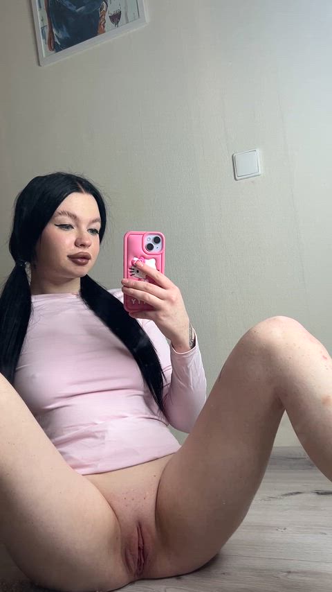 Would you eat my phat pussy before you fuck it?