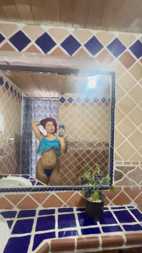 I love playing with my tits