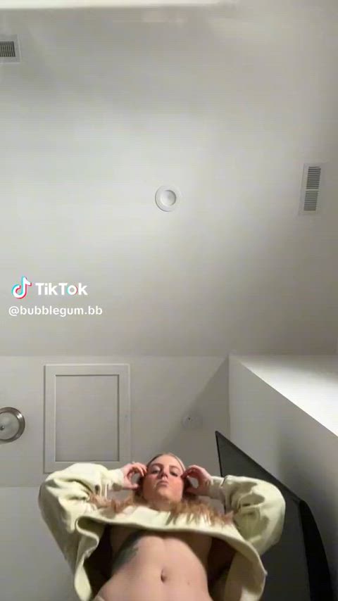 Such a tease🍒🍑🥵