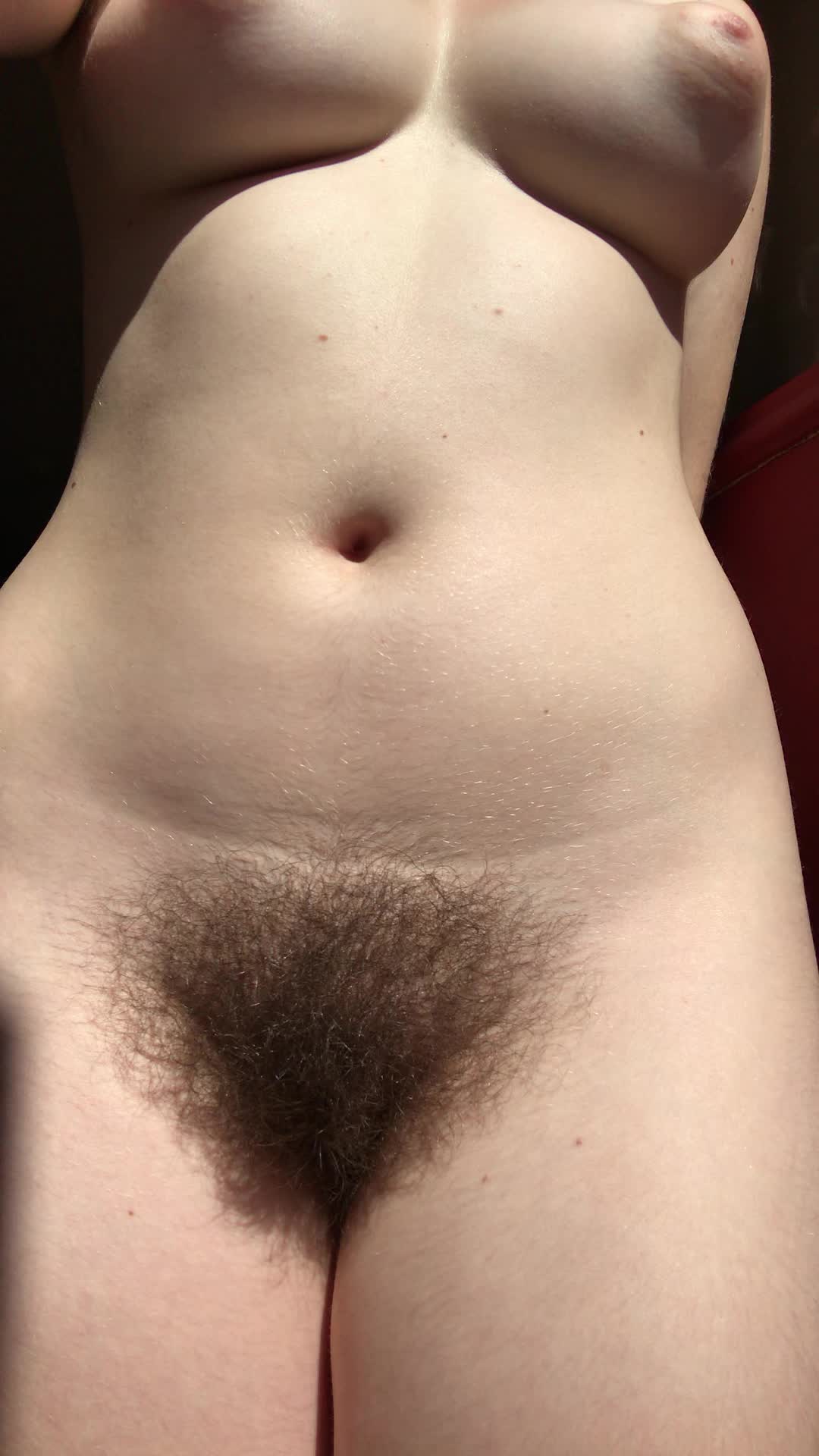 Upvotes make my bush grow 🤩