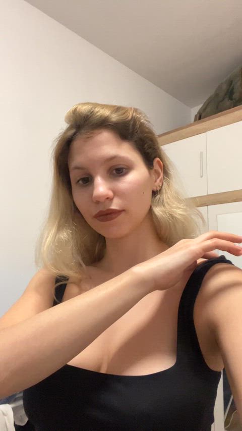 Your nerdy friend shows you her tits, how do you respond