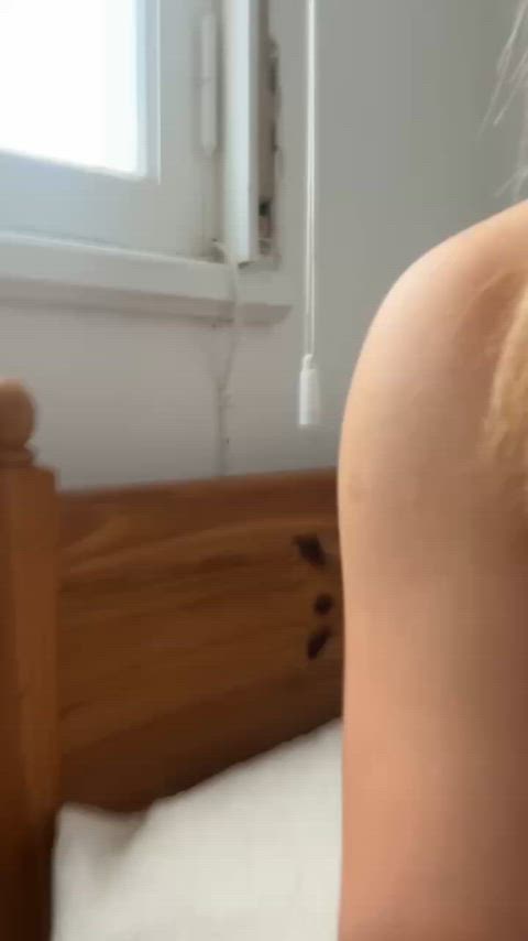 When you look at my midget body, what are the first two words that pop into your head