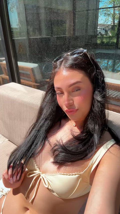 Your mistress want to get caught in public... mmm