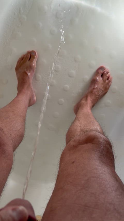 Taking a nice piss … on my feet