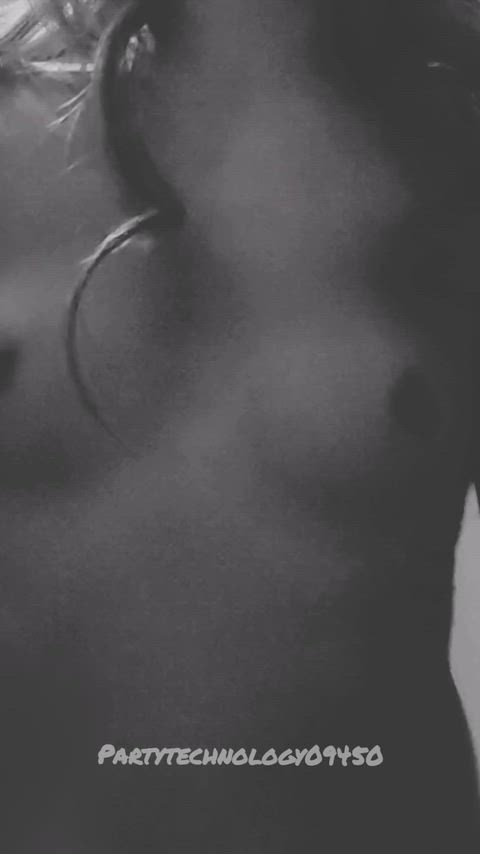 Front row seat to her cumming